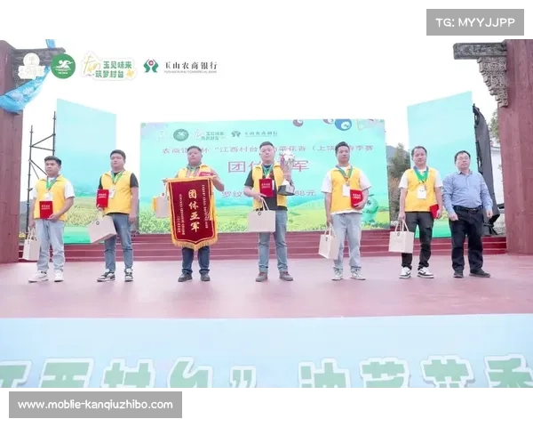 加强台球裁判员队伍建设 玉山赛事裁判代表宣誓展现专业风采
